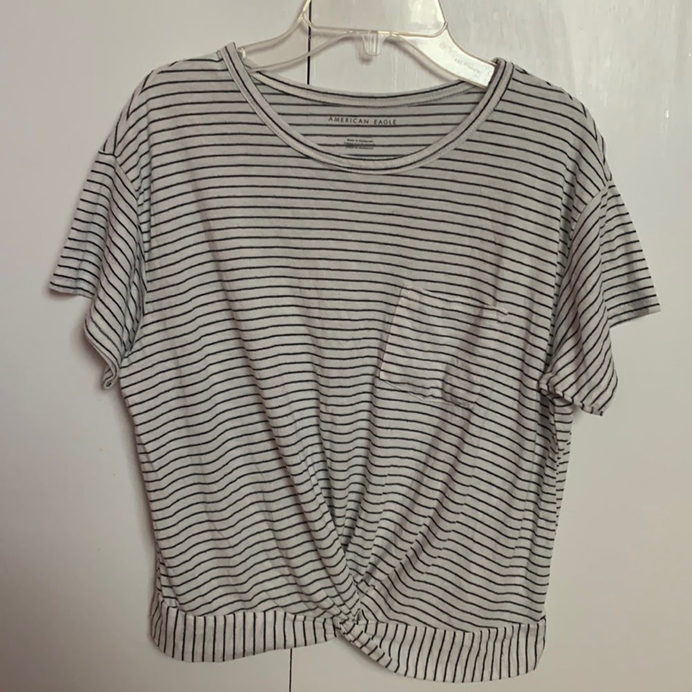 American Eagle || Striped T-shirt
